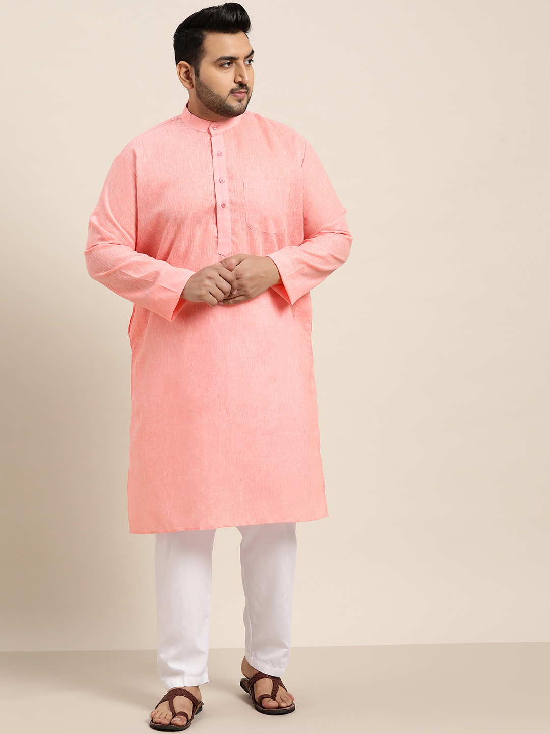 

SOJANYA PLUS Men Pink & White Solid Kurta with Pyjama