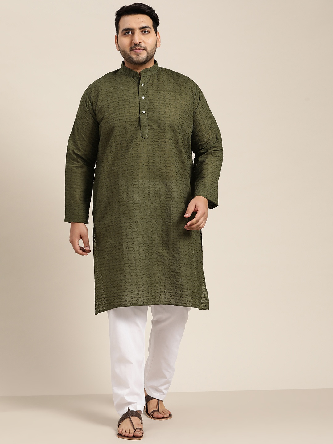 

SOJANYA PLUS Size Men Olive Green Geometric Embroidered Pure Cotton Kurta