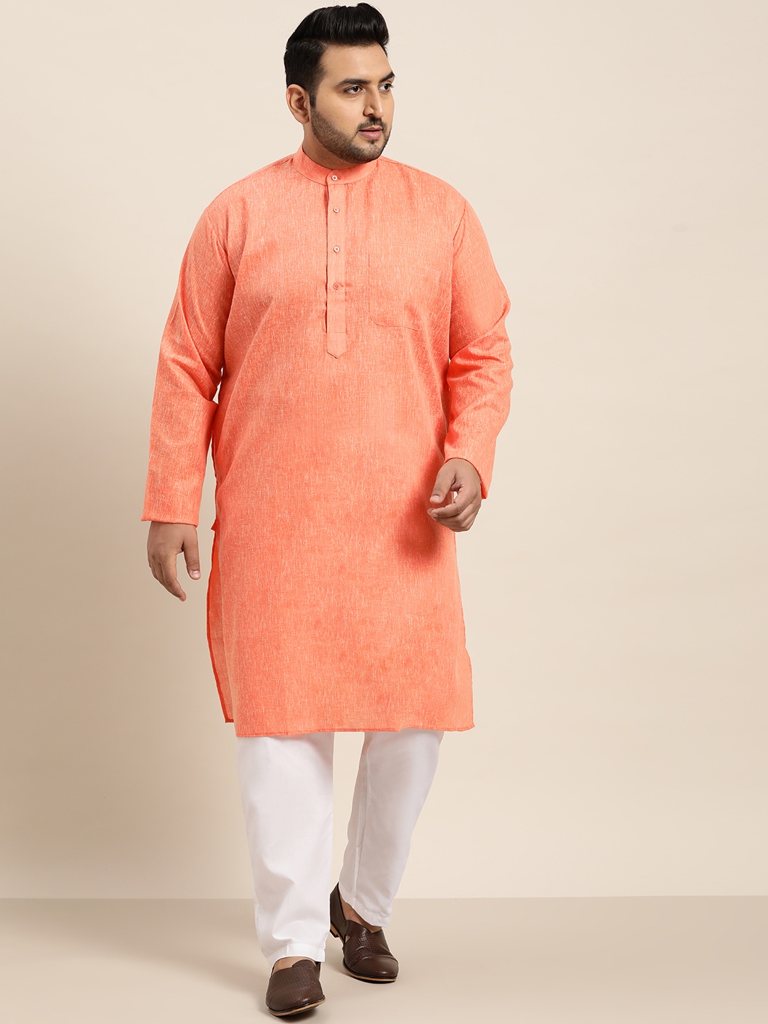 

SOJANYA PLUS Men Peach-Coloured & White Solid Kurta with Churidar