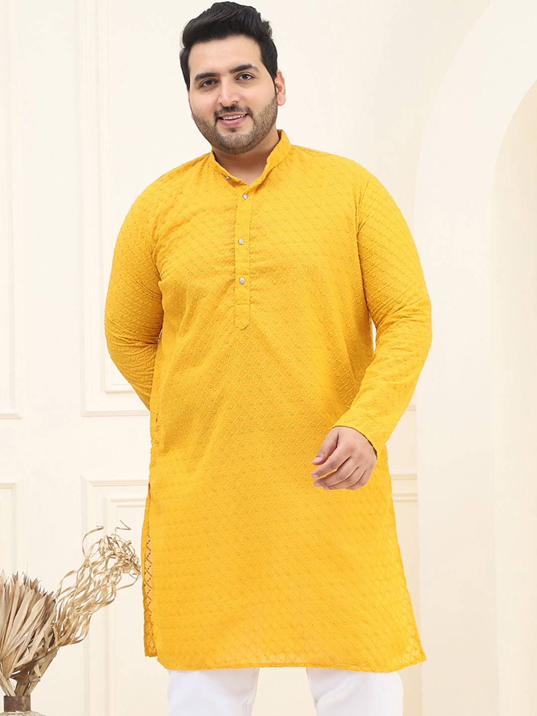 

SOJANYA PLUS Men Mustard Yellow Embroidered Straight Kurta