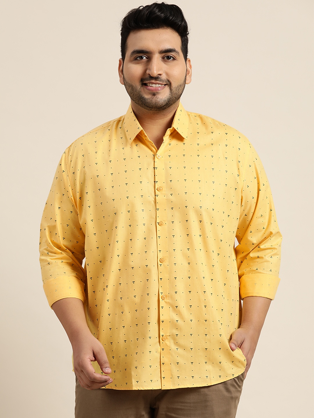 

SOJANYA PLUS Men Mustard Yellow & Navy Blue Cotton Classic Printed Casual Shirt