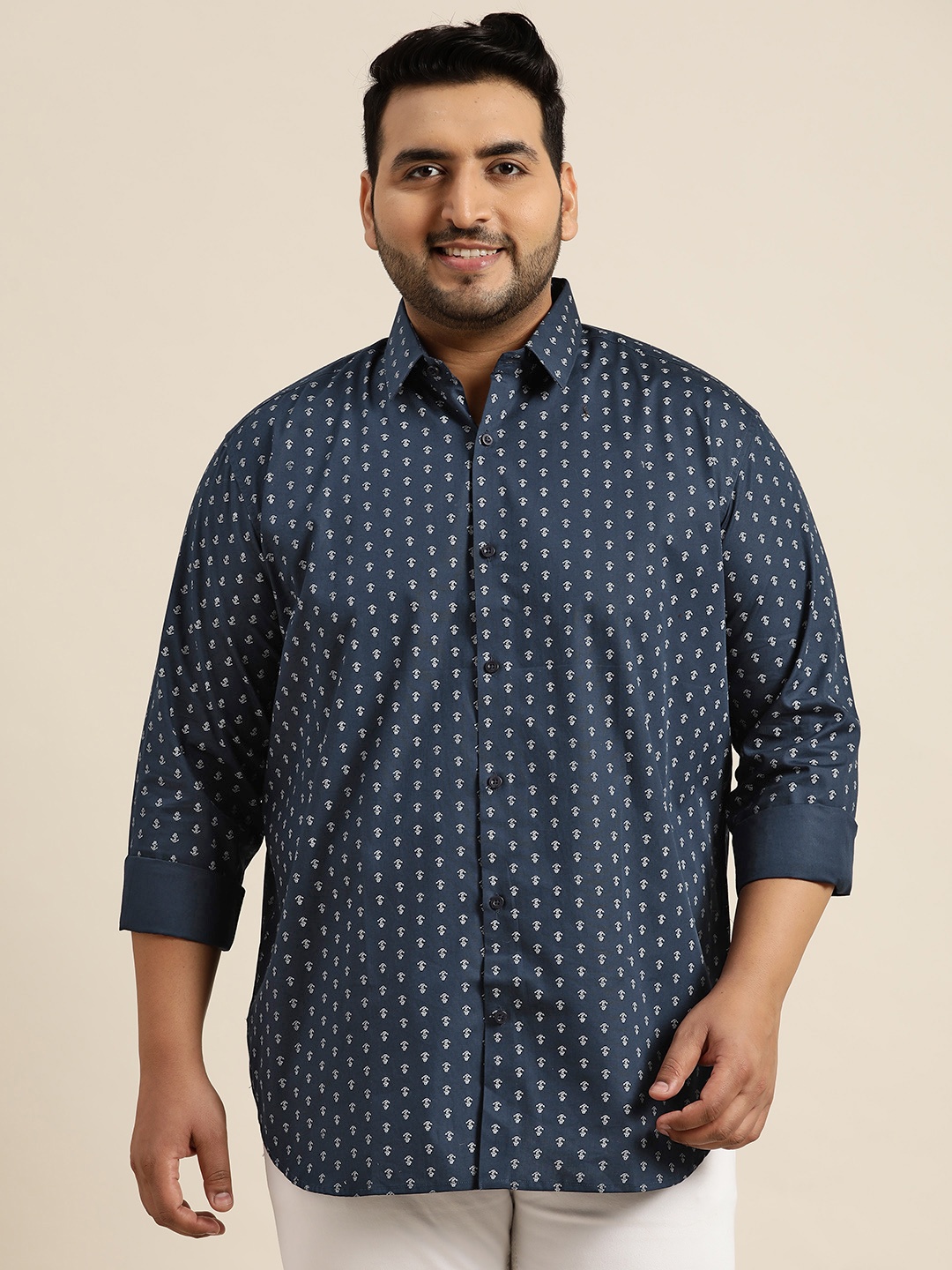 

SOJANYA PLUS Men Navy Blue & White Cotton Classic Anchor Print Casual Shirt