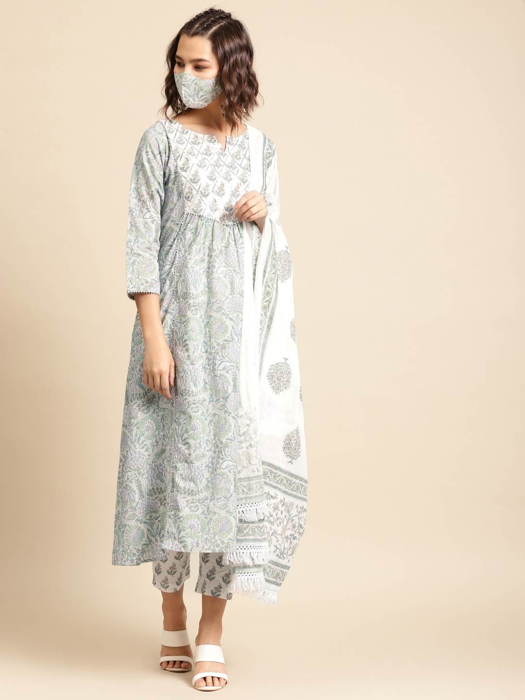 

RANGMAYEE Women Green & White Printed Pure Cotton Kurta with Trousers & Dupatta