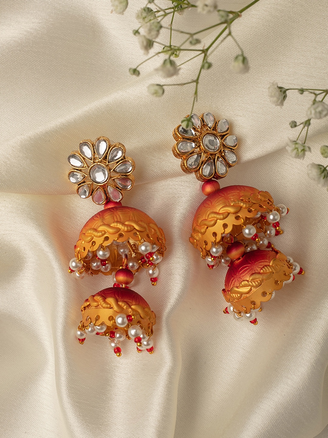 

Zaveri Pearls Gold & Red Enamelled Dome Shaped Jhumkas