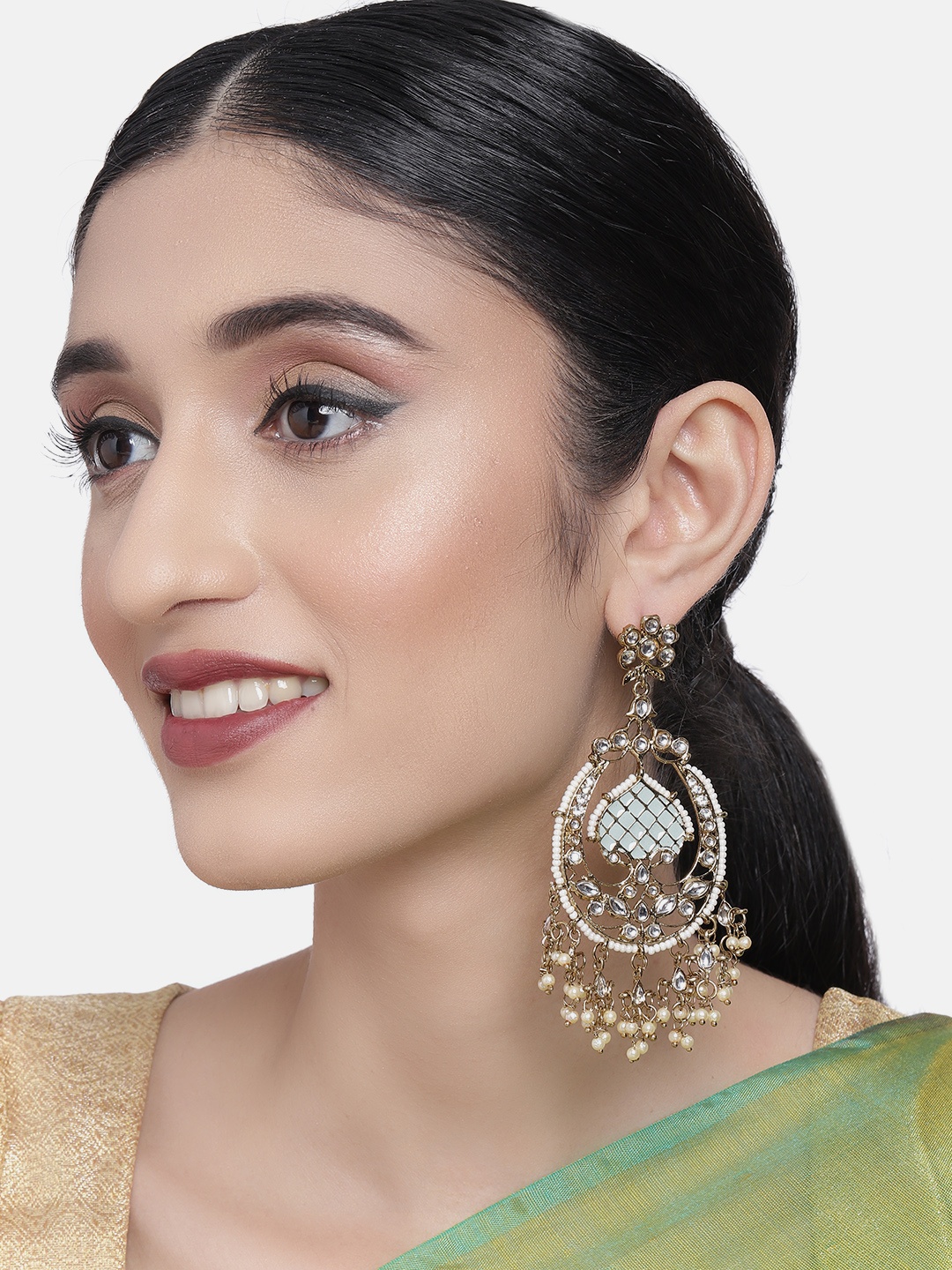 

Zaveri Pearls Gold-Toned & Pastel Green & Classic Kundan Studded Drop Earrings