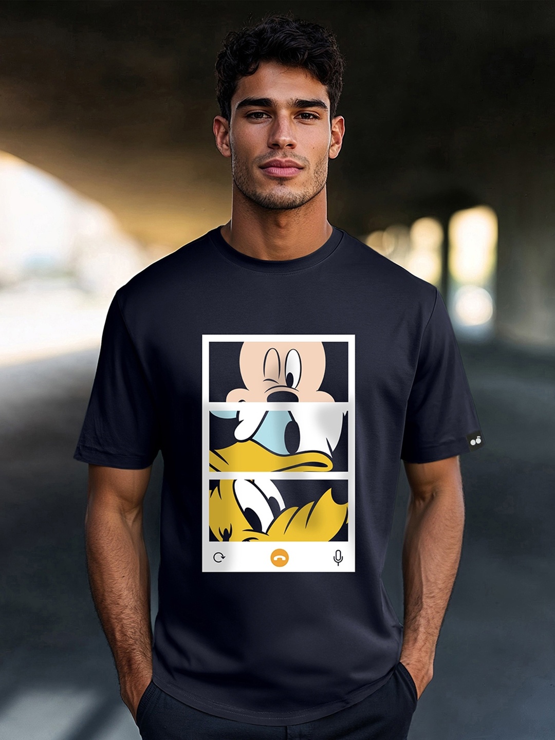 

Bewakoof Disney Mickey Trio Call Half Sleeve T-Shirt, Navy blue