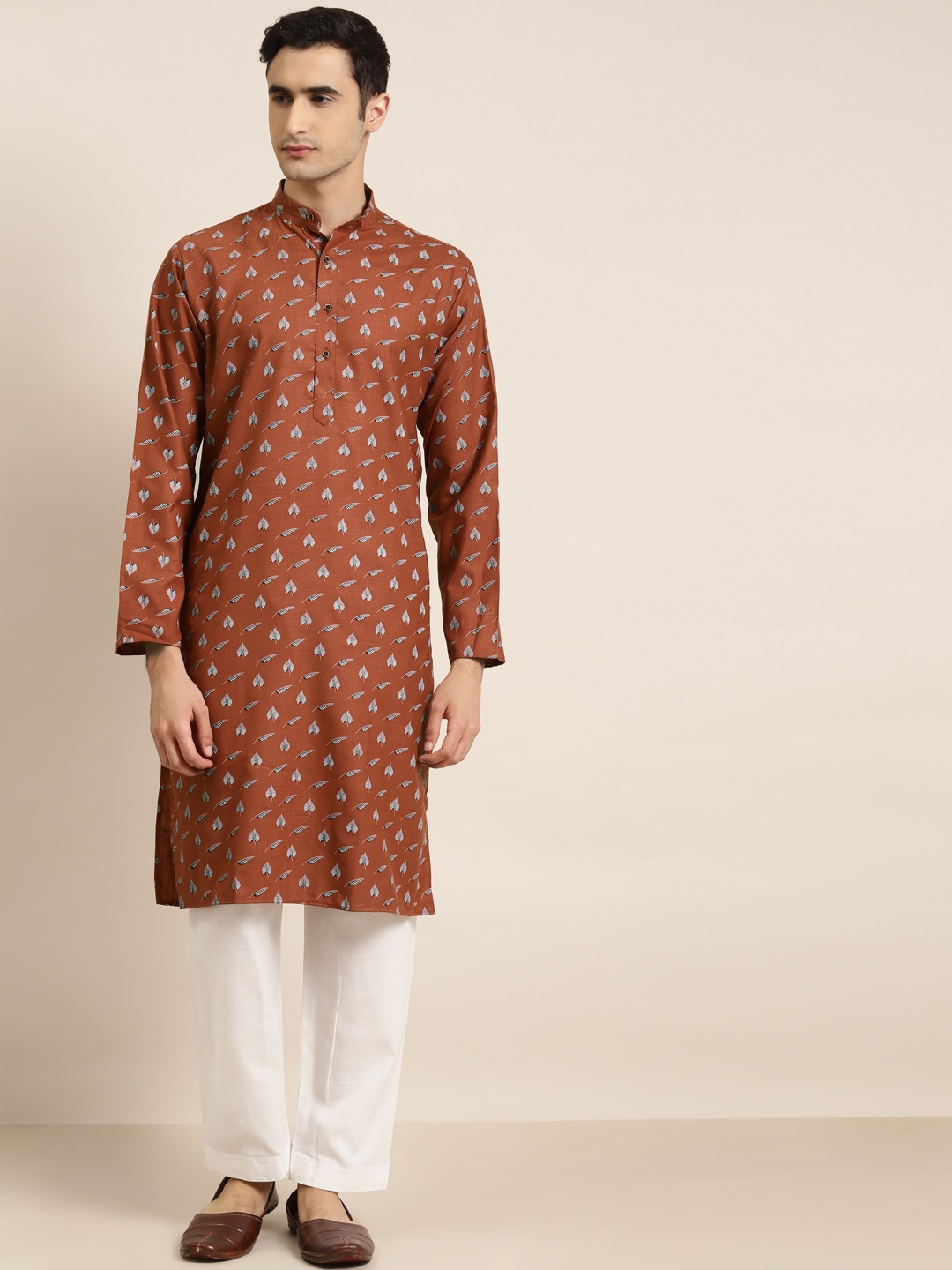 

SOJANYA Men Rust Orange & White Leaf Printed Pure Cotton Kurta