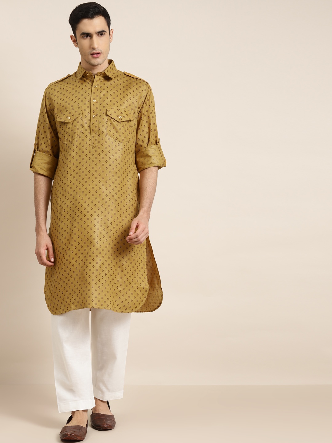 

SOJANYA Men Mustard Brown Printed Kurta with Pyjamas