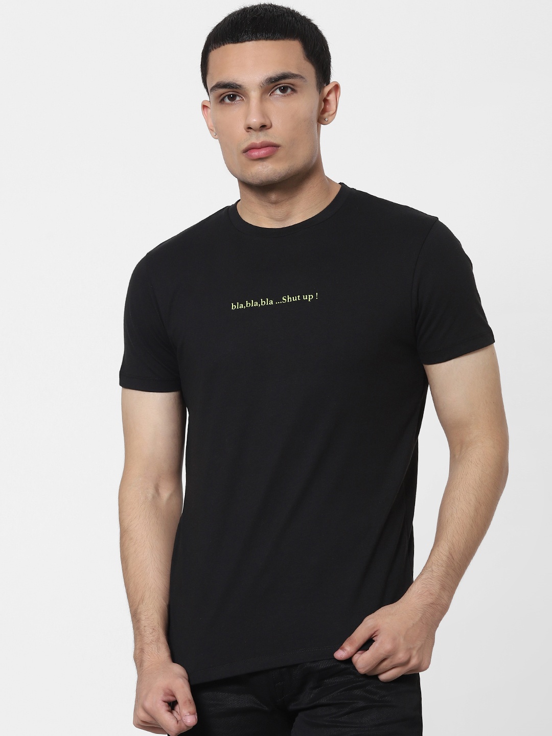 

Jack Jones Men Black Printed Slim Fit Round Neck Pure Cotton T-shirt