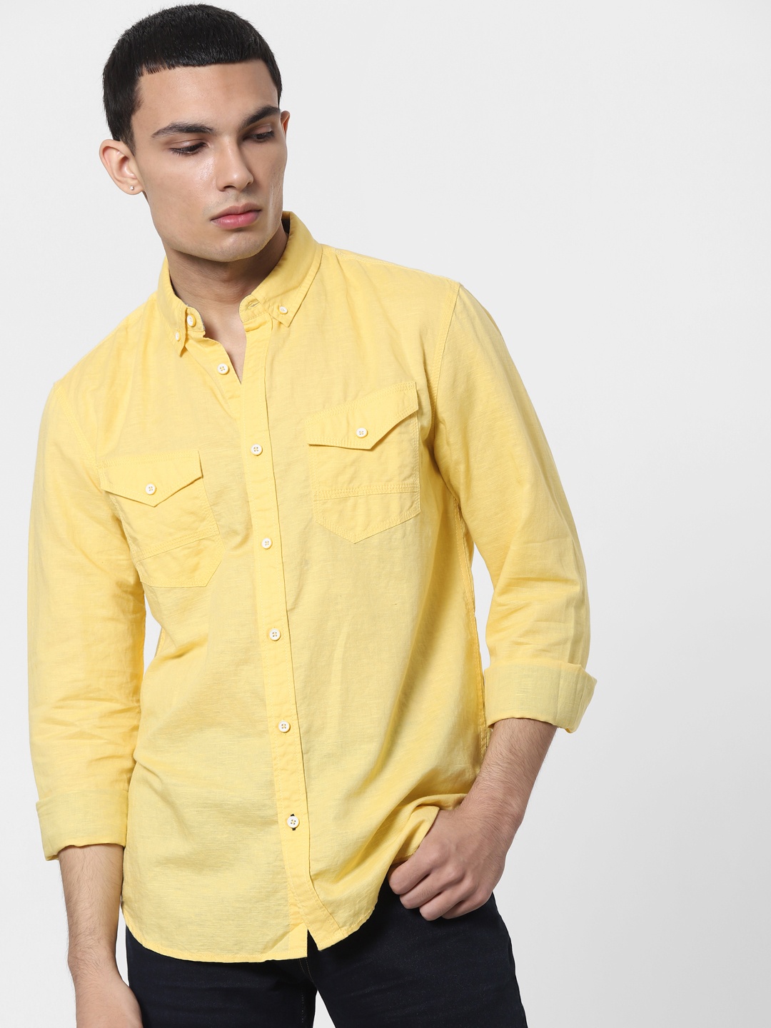 

Jack & Jones Men Yellow Regular Fit Solid Casual Linen Shirt