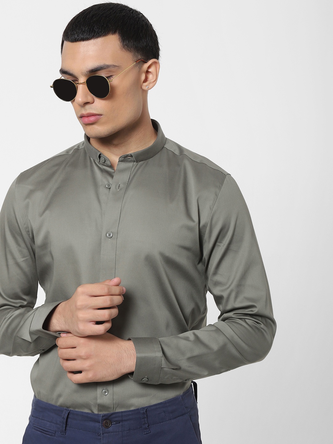 

Jack & Jones Men Grey Slim Fit Solid Formal Shirt