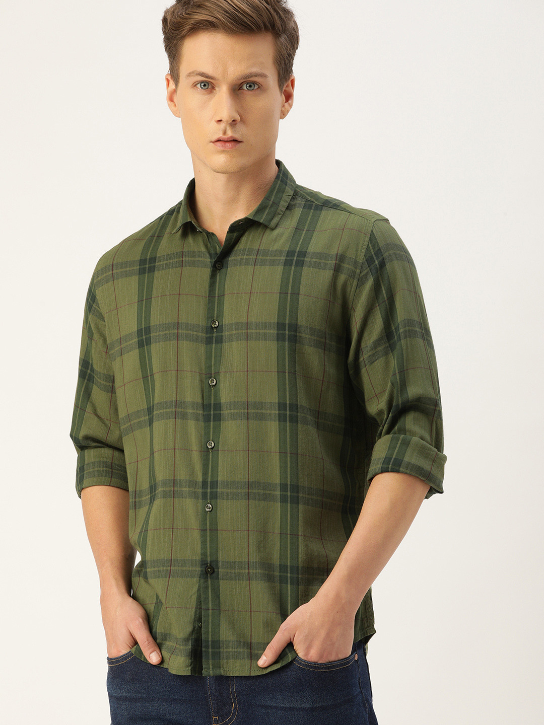 

ether Men Olive Green Checked Casual Shirt