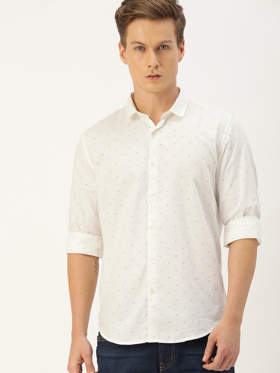 

ether Men White Micro Ditsy Printed Casual Shirt