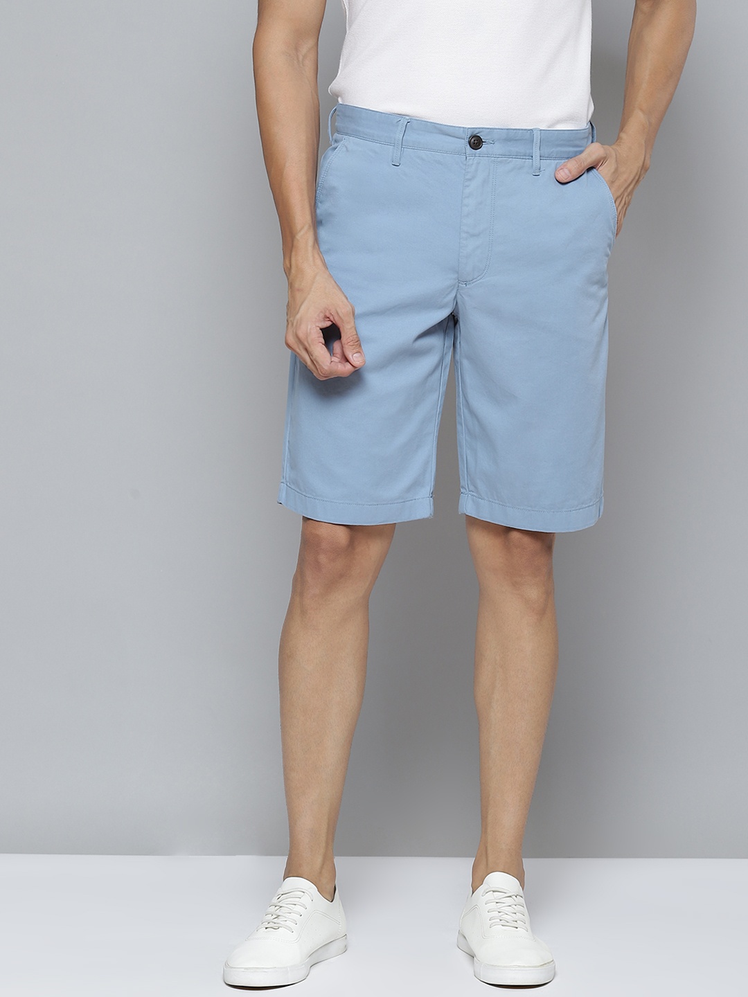 

Indian Terrain Men Blue Pure Cotton Solid Chino Shorts