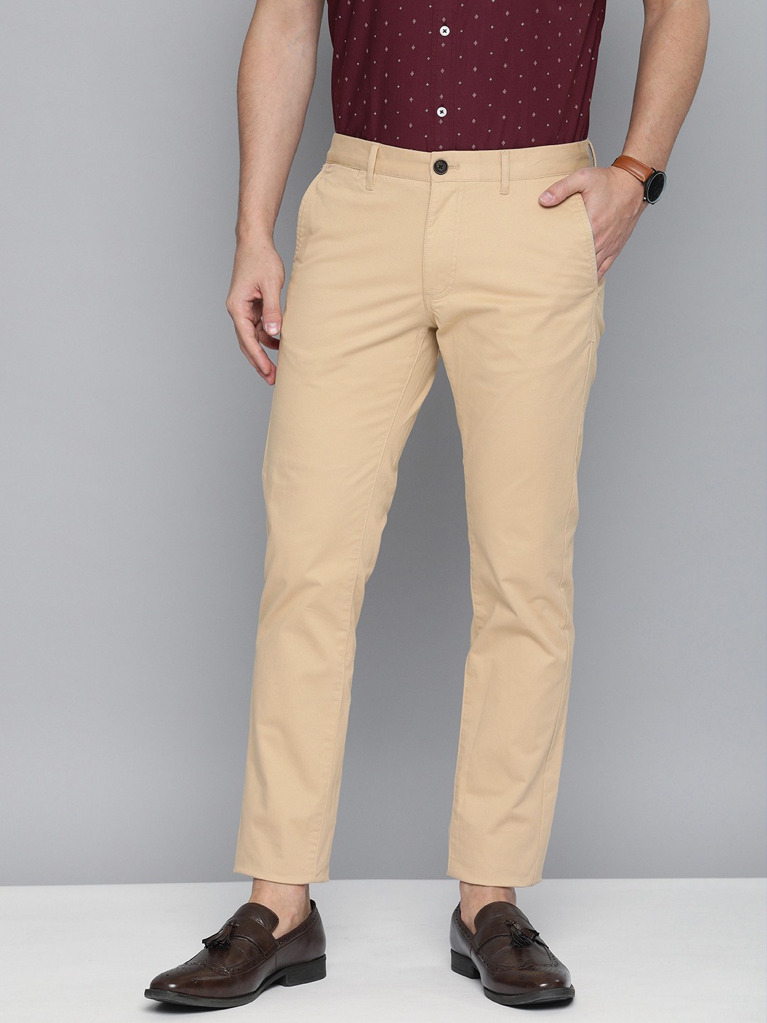 

Indian Terrain Men Khaki Slim Fit Chinos