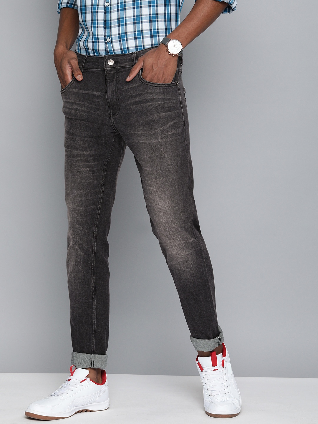 

Indian Terrain Men Black Kruger Slim Fit Heavy Fade Stretchable Jeans