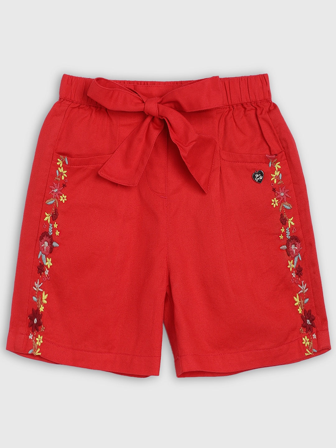 

Blue Giraffe Girls Red Solid Regular Fit Regular Shorts