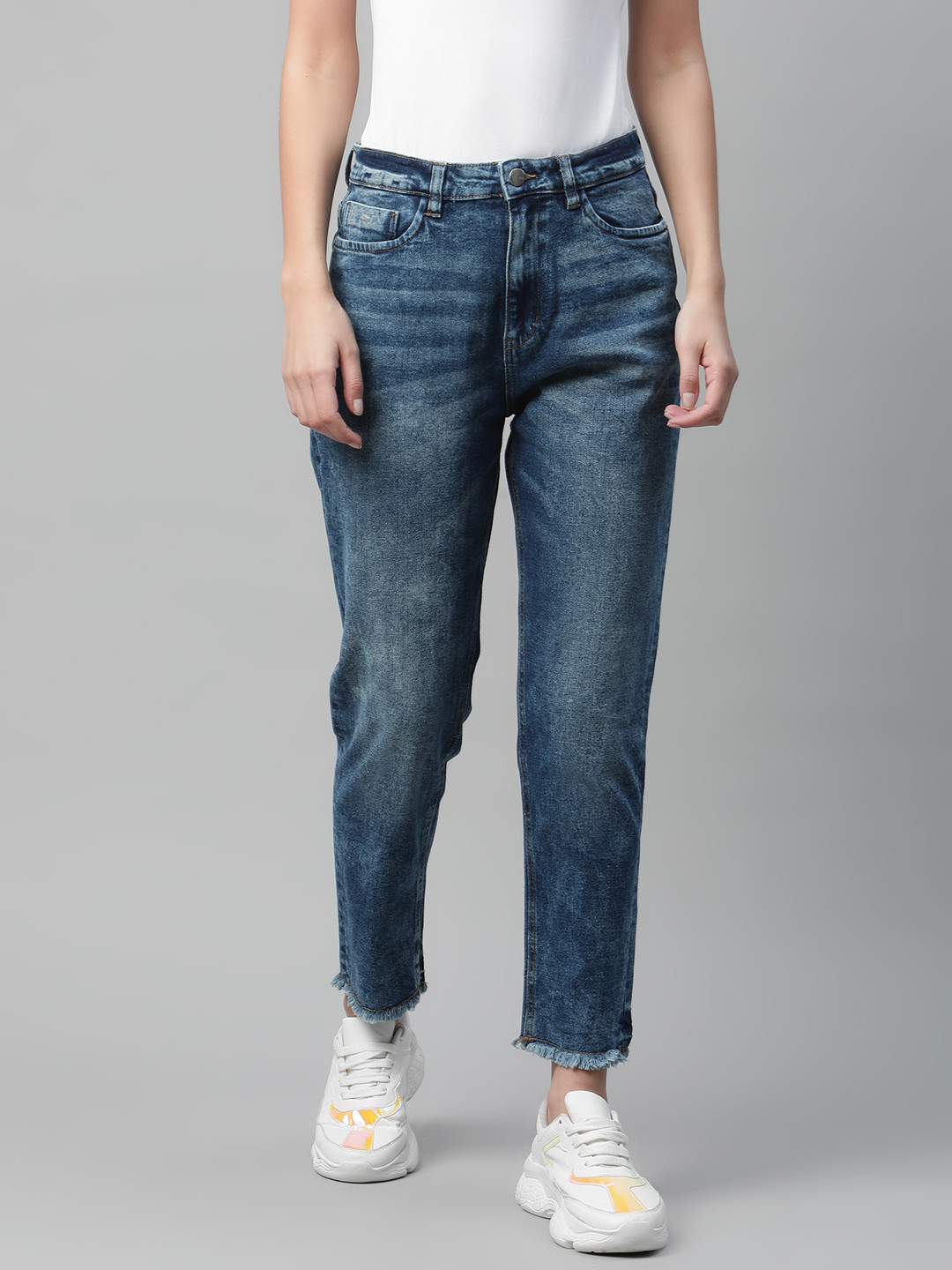 

Mast & Harbour Women Blue Boyfriend Fit Light Fade Stretchable Jeans