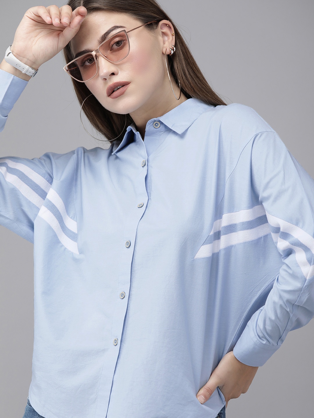 

Vero Moda Women Blue Regular Fit Solid Casual Shirt
