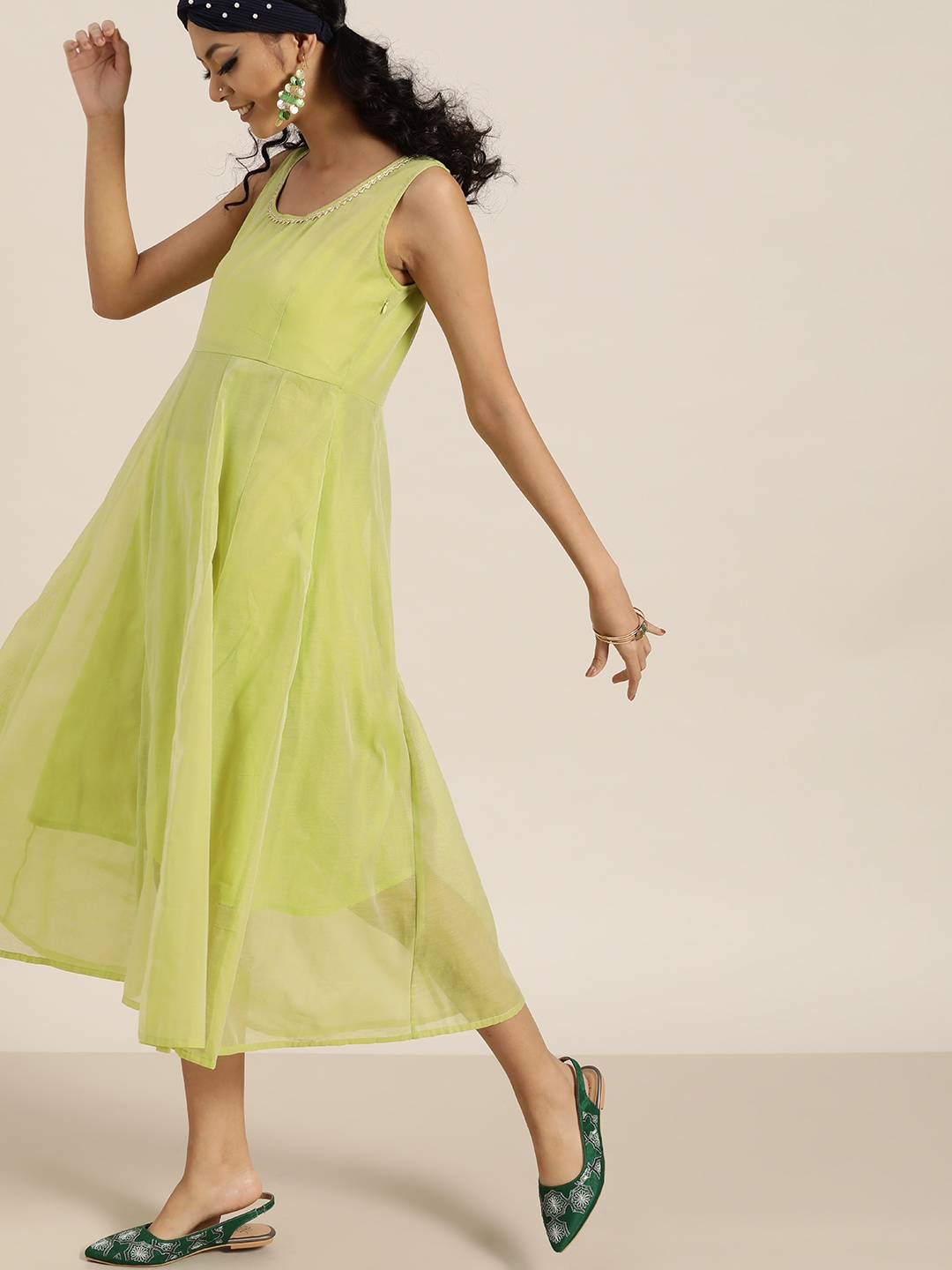 

Shae by SASSAFRAS Women Green Solid A-Line Dress