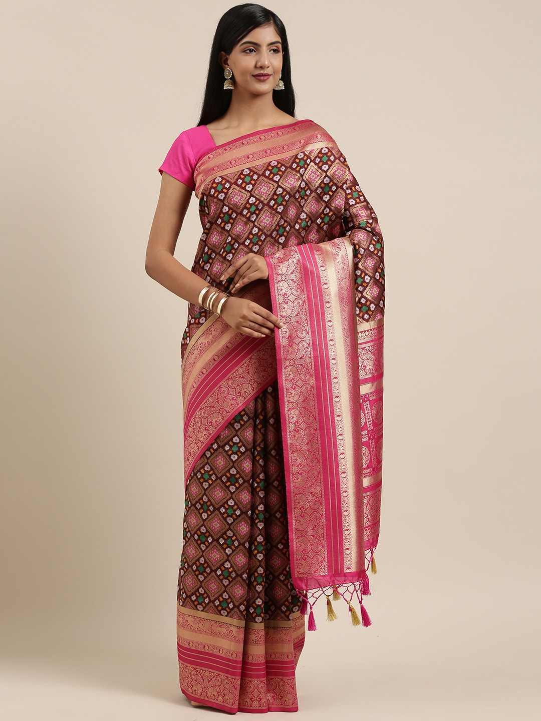 

MIMOSA Brown & Gold-Toned Art Silk Woven Design Patola Saree