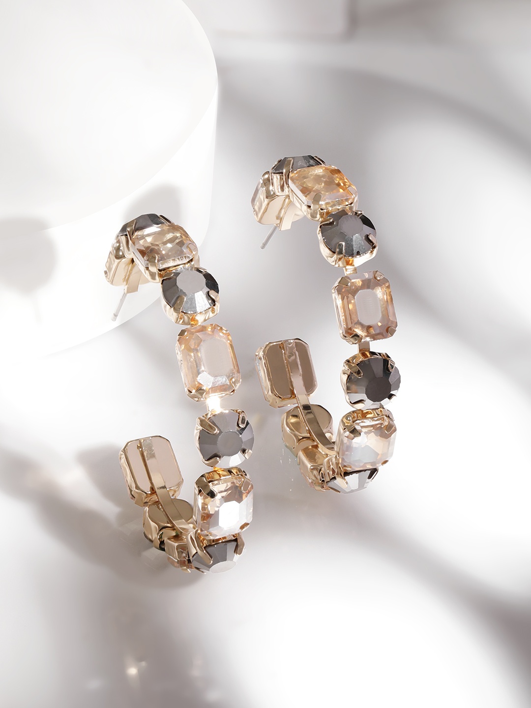 

TOKYO TALKIES X rubans FASHION ACCESSORIES Gold-Toned Contemporary Studs