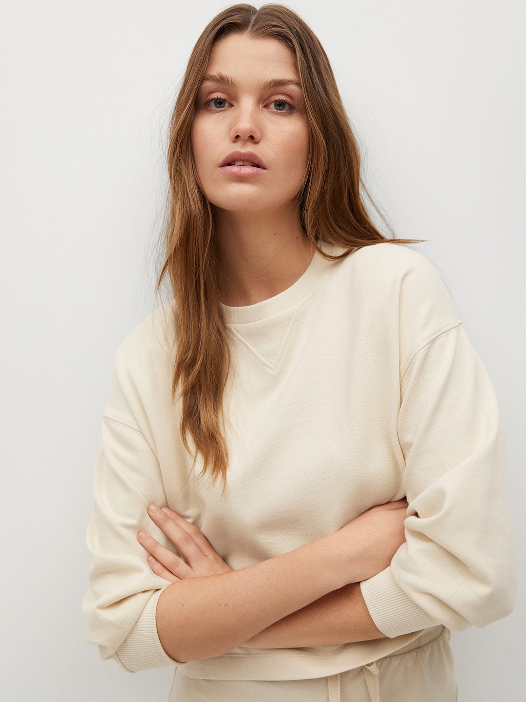 

MANGO Women Cream-Coloured Organic Cotton Drop-Shoulder Sleeves Sustainable Sweatshirt
