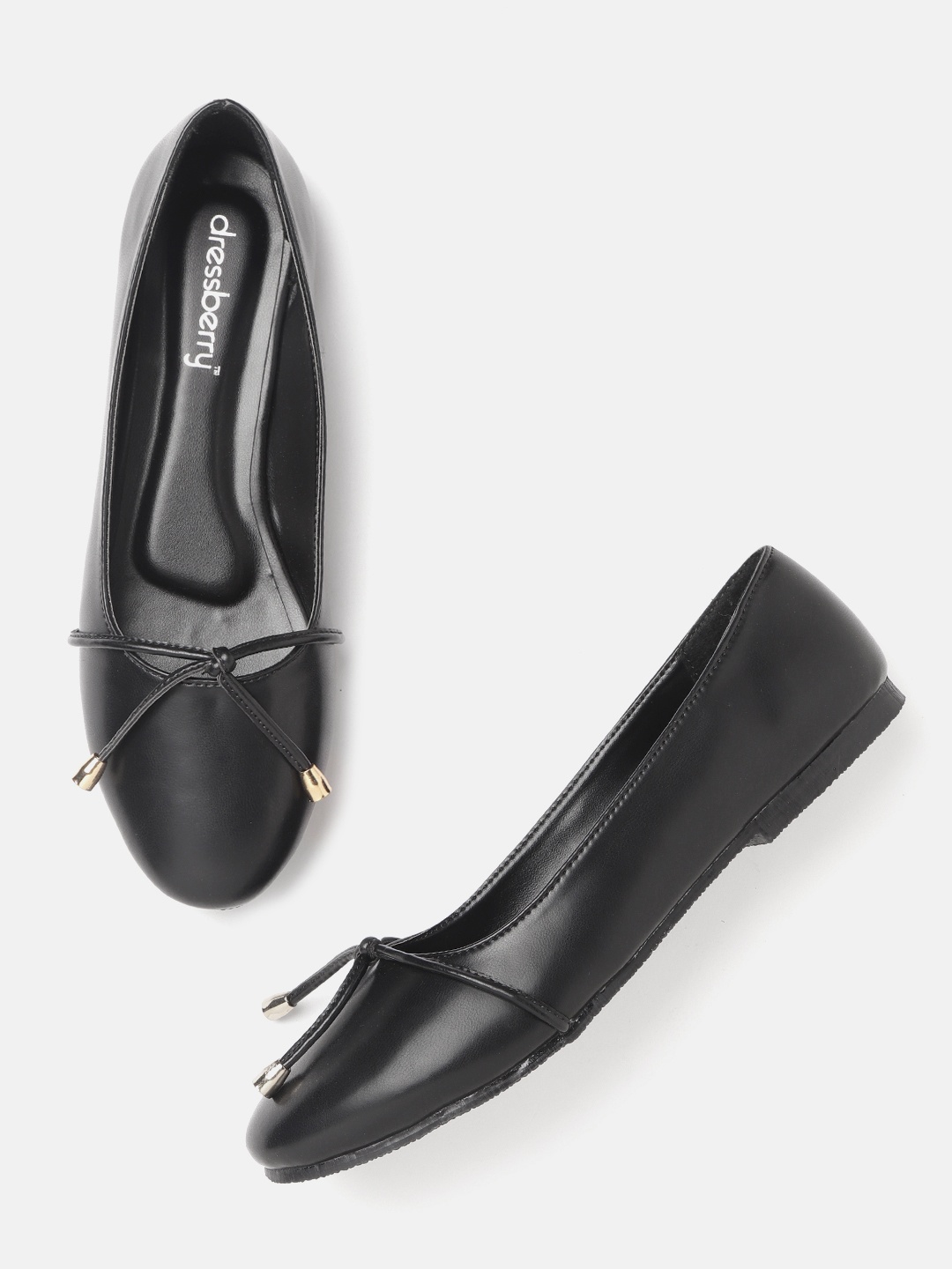 

DressBerry Women Black Solid Ballerinas