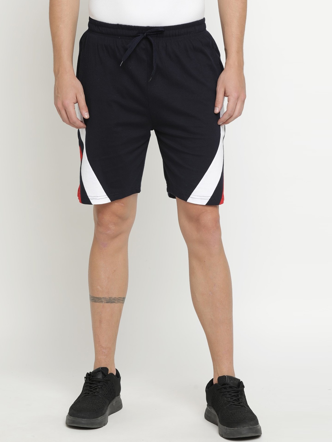 

Maniac Men Black & White Colourblocked Slim Fit Sports Shorts