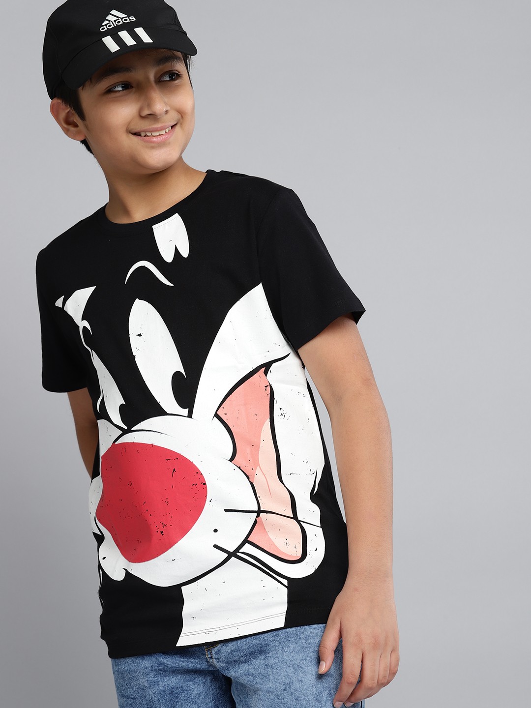 

YK Warner Bros Boys Black White Pure Cotton Looney Tunes Sylvester The Cat Print Pure Cotton T-shirt