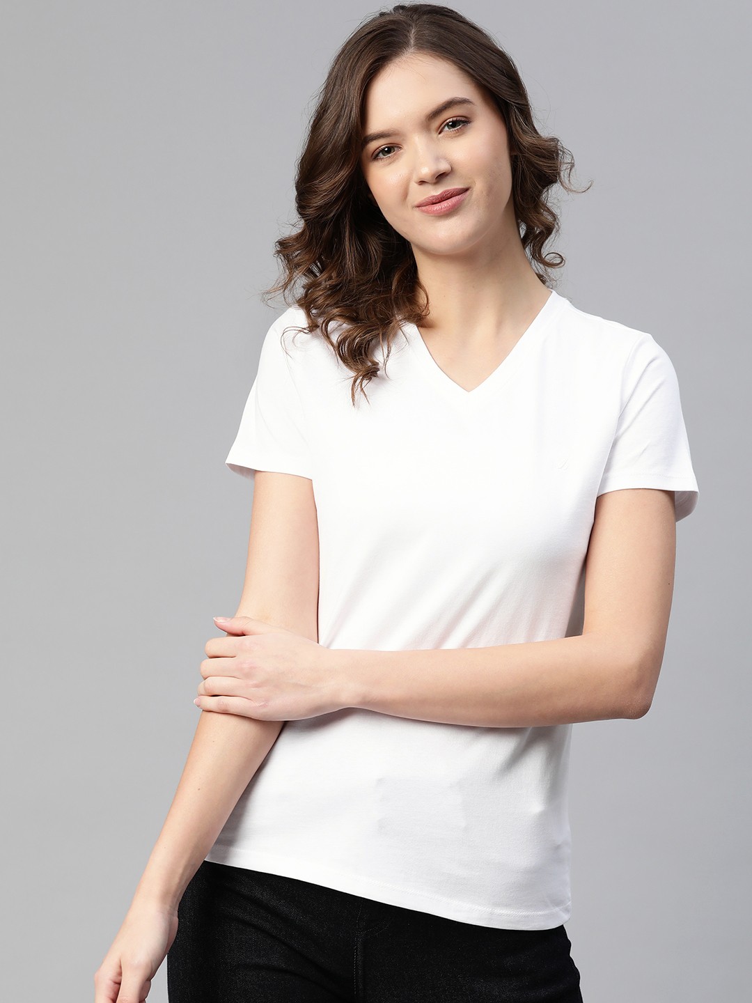 

Nautica Women White V-Neck T-shirt