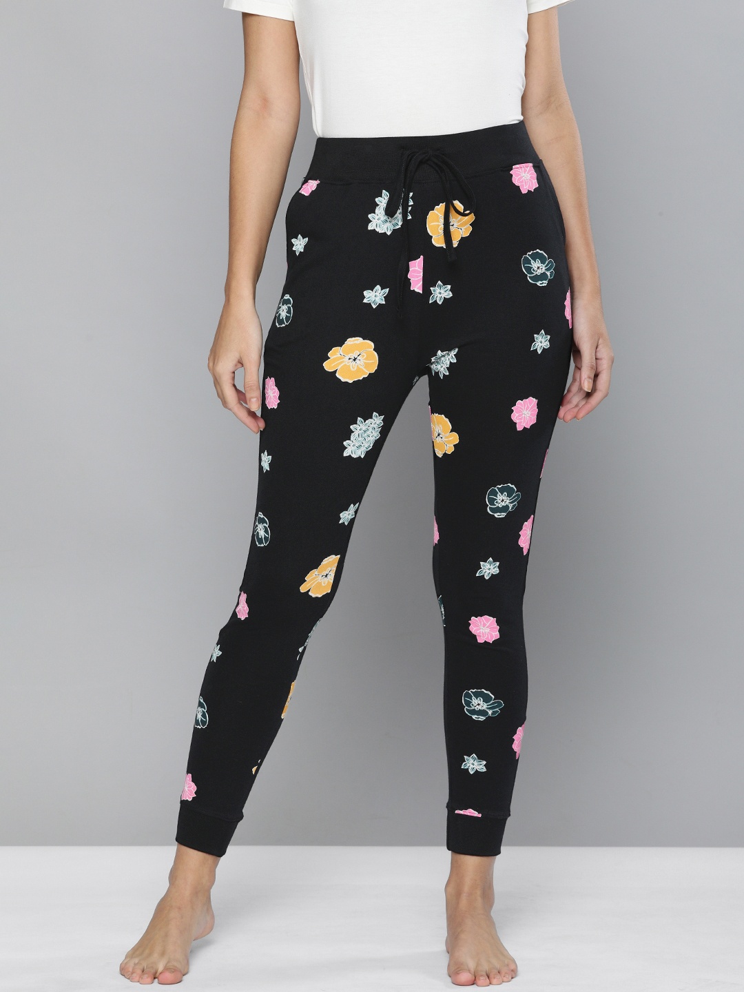 

HERE&NOW Women Black Floral Printed Pure Cotton Lounge Pants