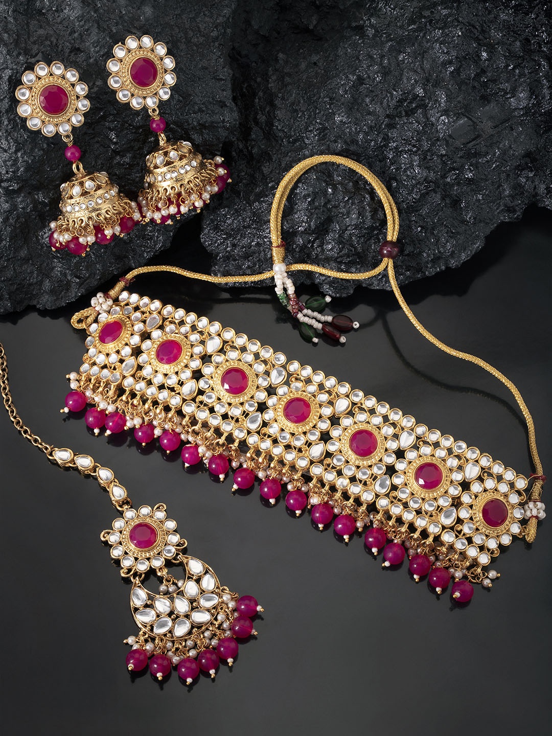

Peora Pink & White Gold-Plated Stone Studded & Beaded Handcrafted Jewellery Set