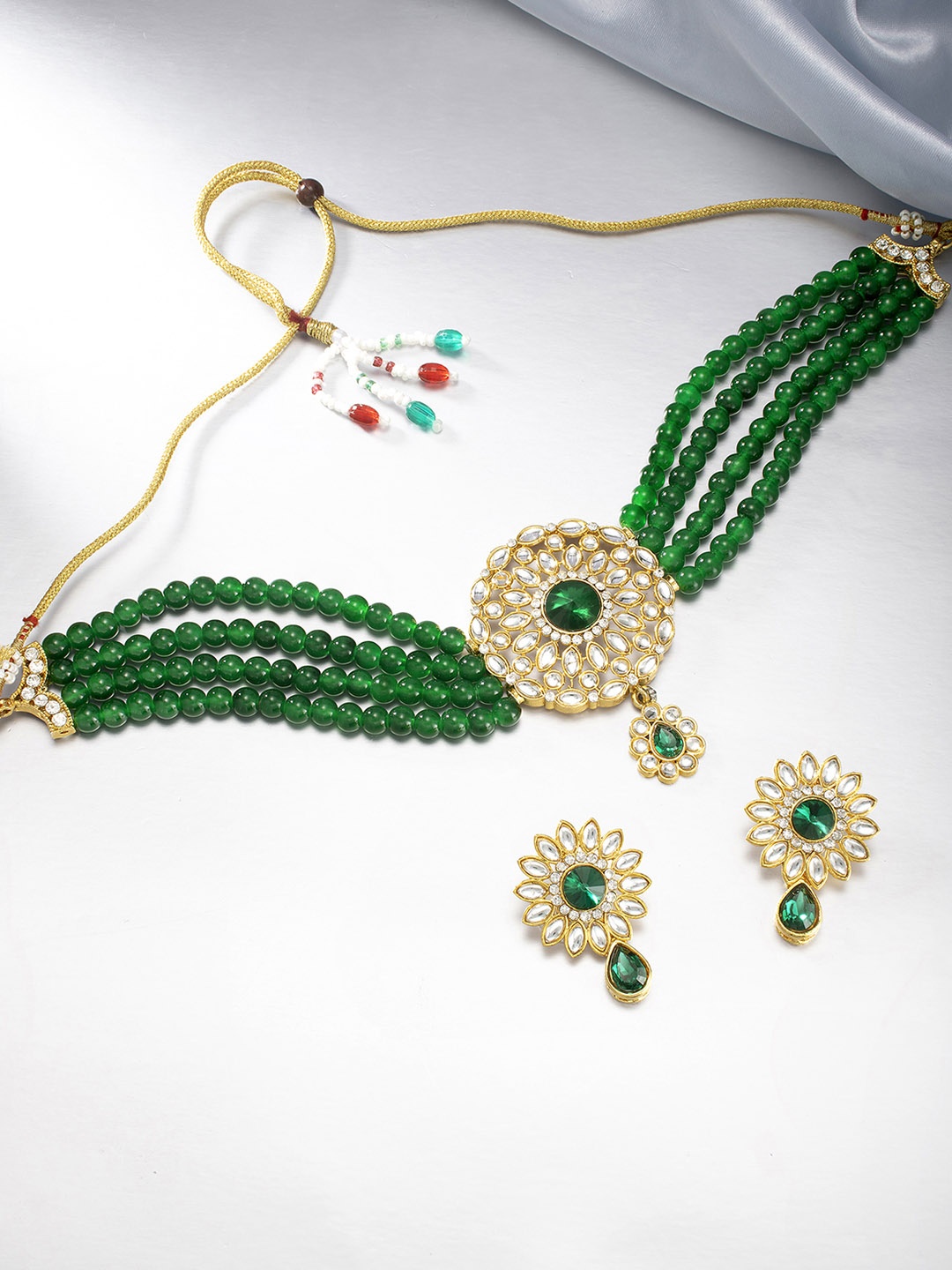 

Peora Gold Plated & Green Kundan Studded Handcrafted Jewellery Set