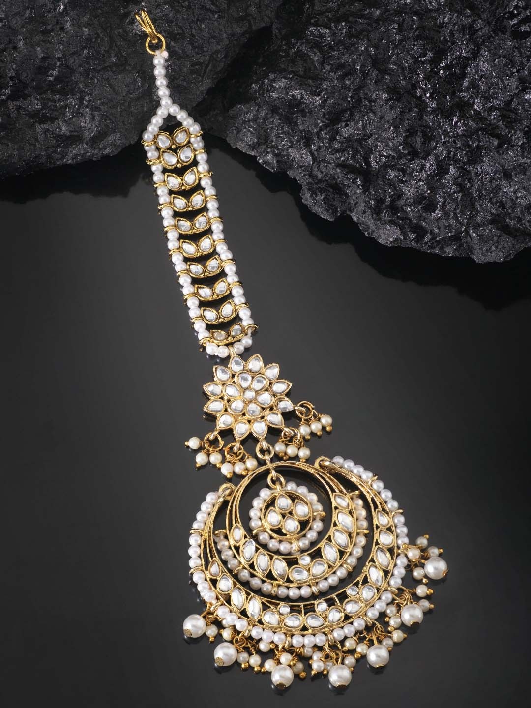 

Peora White Gold-Plated Kundan Handcrafted Maang Tikka