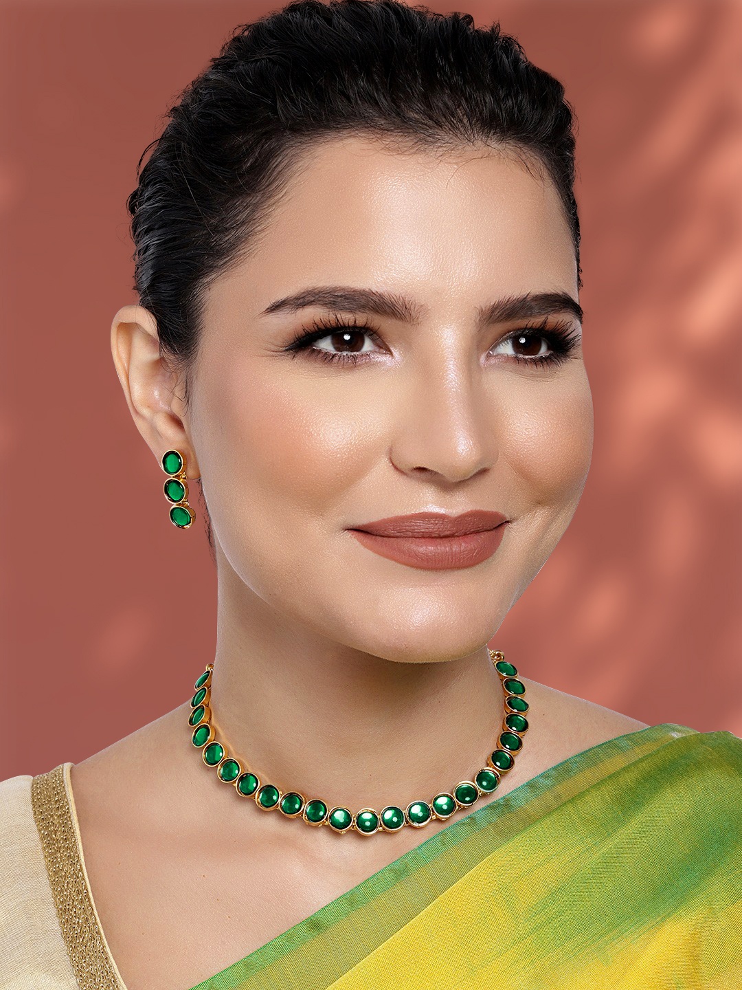 

Peora Green & White Gold-Plated Stone Studded Jewellery Set