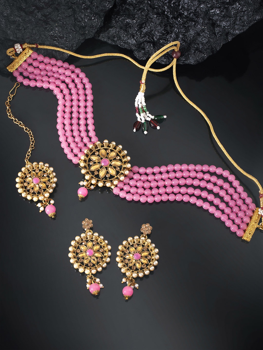 

Peora Gold Plated & Pink Kundan Studded Handcrafted Jewellery Set