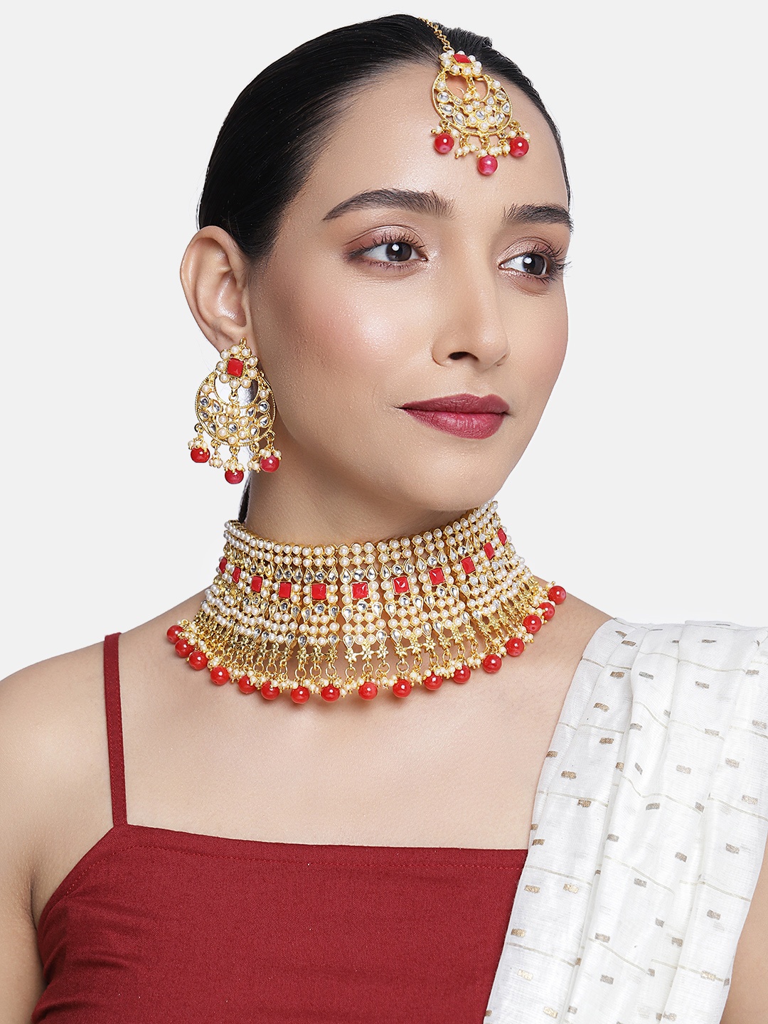 

Peora Gold-Plated & Red Kundan Pearl Studded Jewellery Set