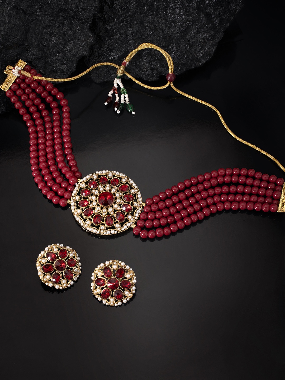 

Peora Maroon Gold-Plated Kundan Studded Beaded Handcrafted Jewellery Set