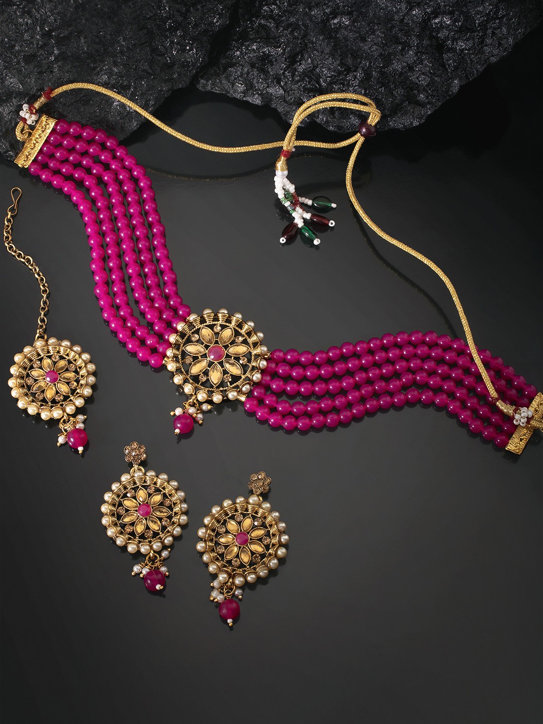 

Peora Pink Gold-Plated Kundan Studded Beaded Handcrafted Jewellery Set