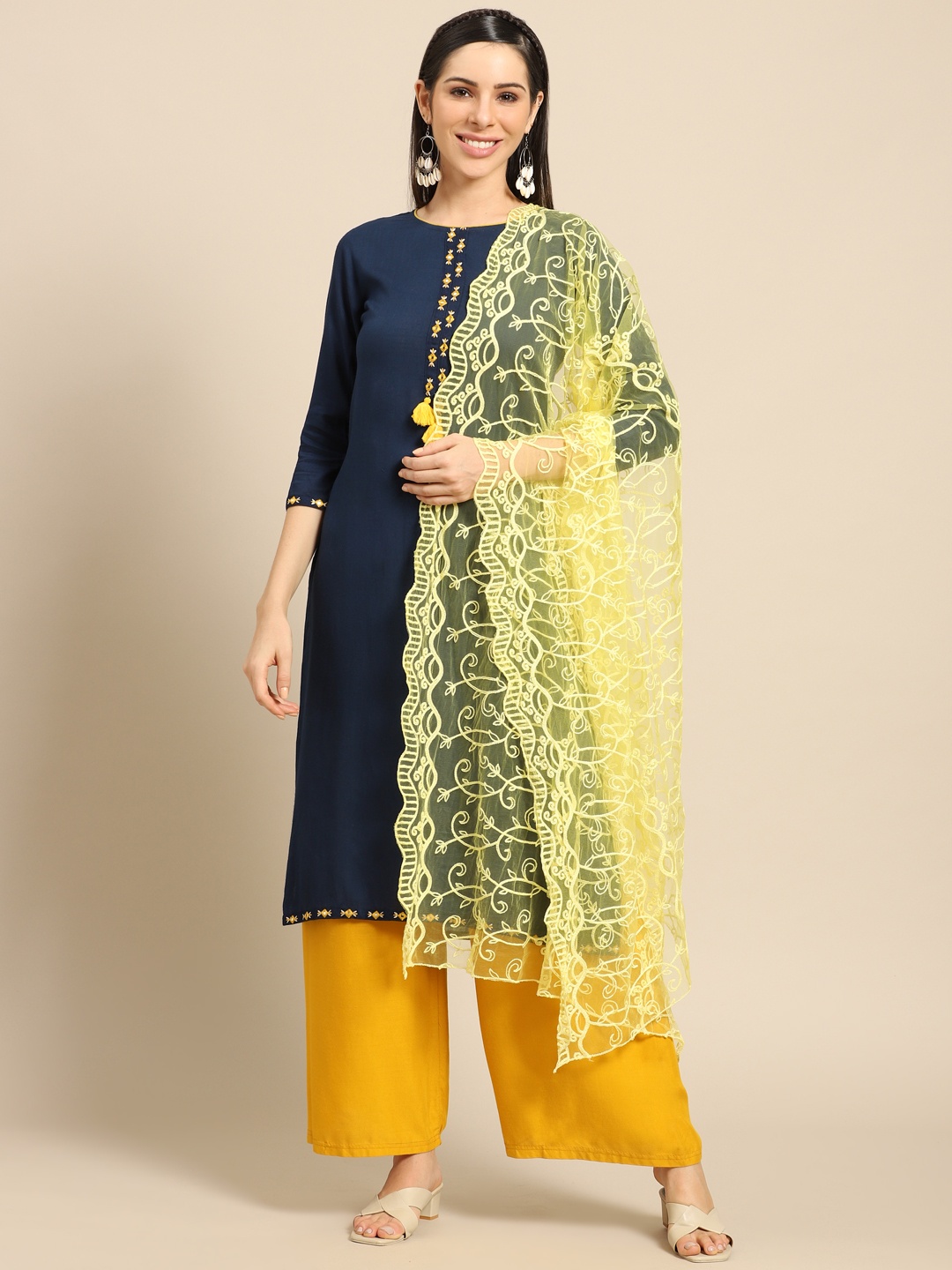 

Saadgi Yellow Aari Embroidered Dupatta