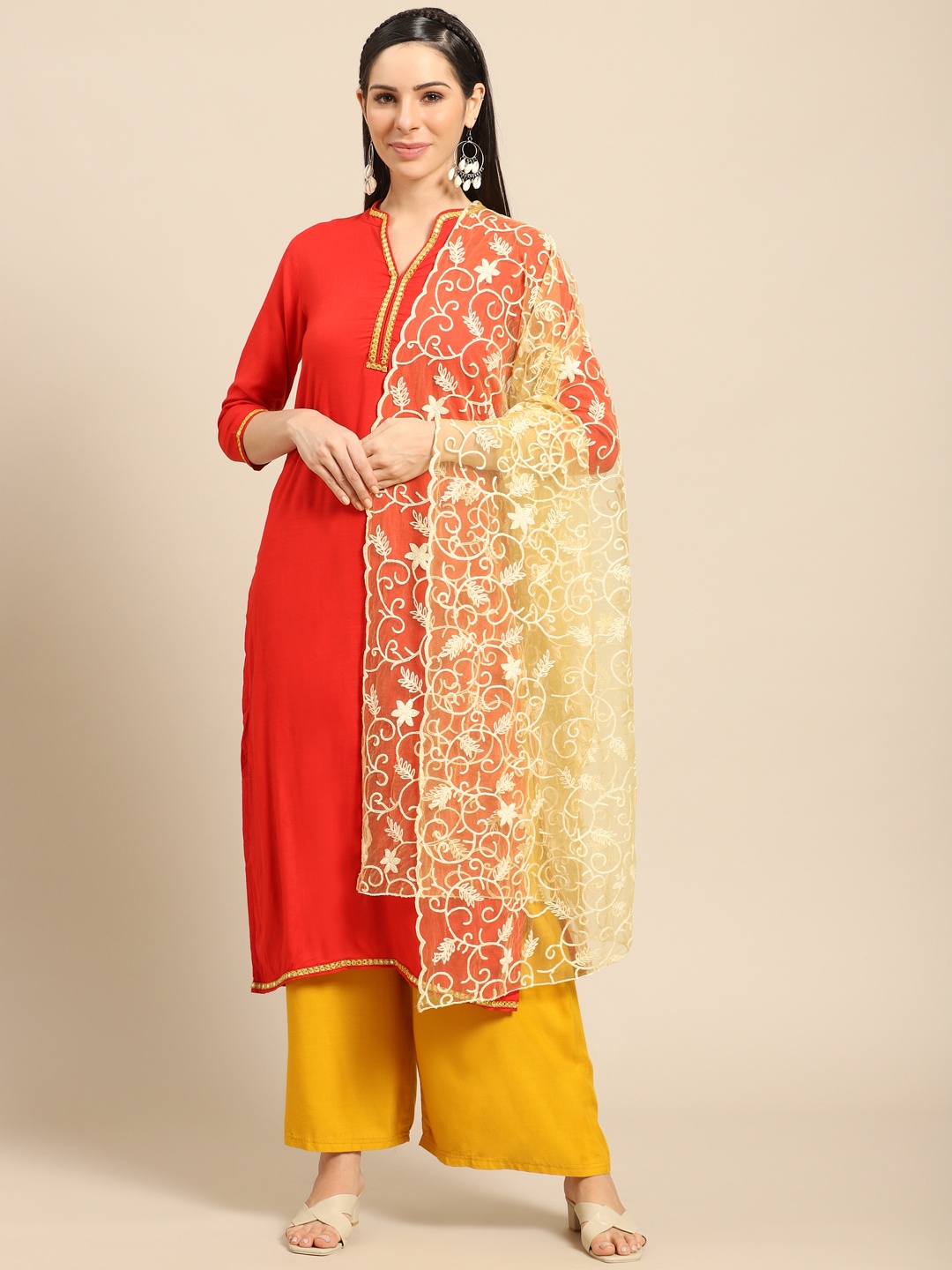 

Saadgi Yellow Aari Embroidered Dupatta