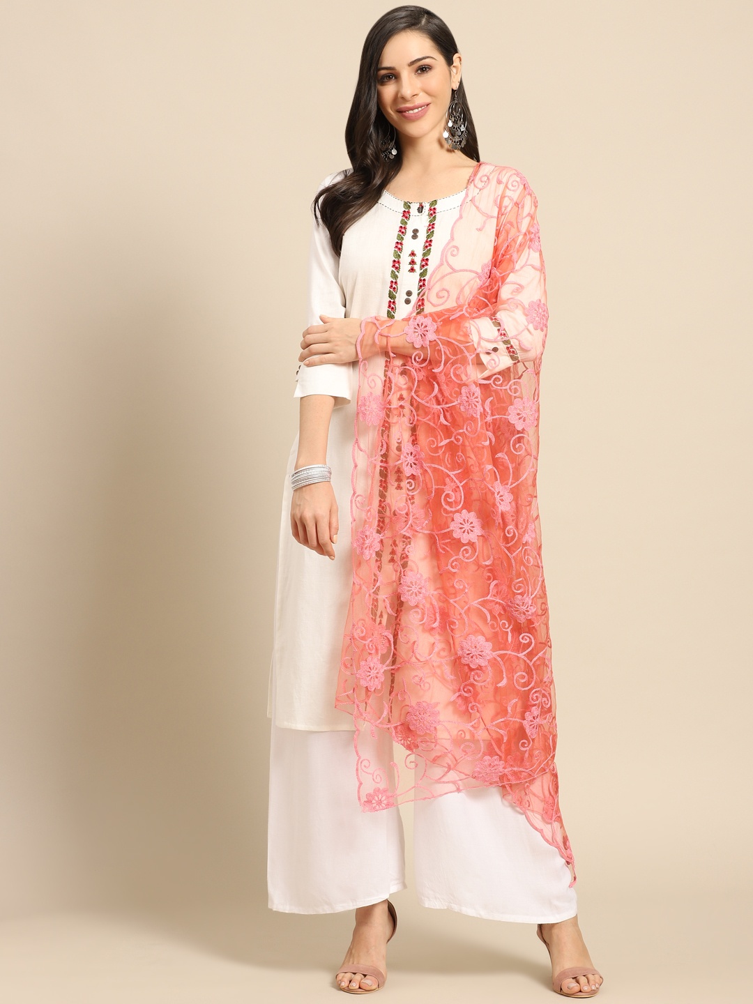 

Saadgi Coral Red & Pink Aari Embroidered Dupatta