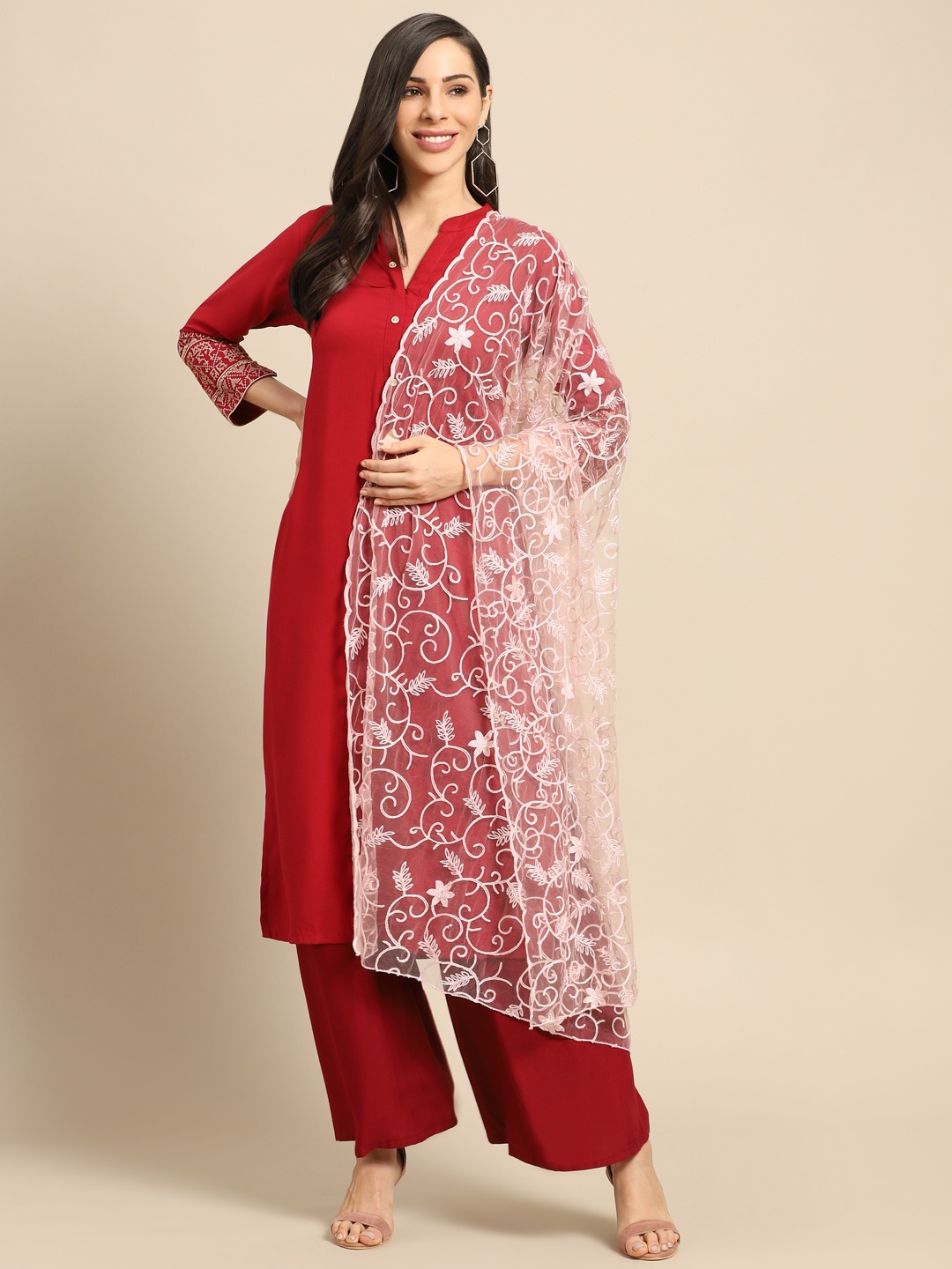 

Saadgi Pink Aari Embroidered Net Dupatta