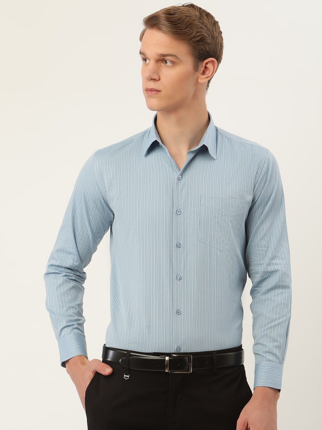 

Hancock Men Blue Slim Fit Striped Cotton Formal Shirt