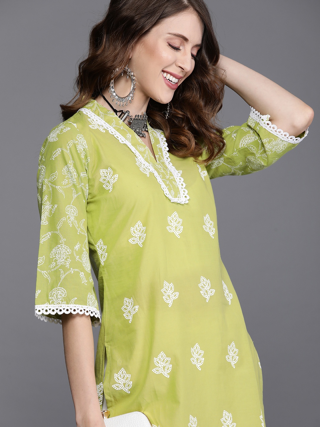 

Libas Women Floral Motifs Print Cotton Straight Kurta, Green