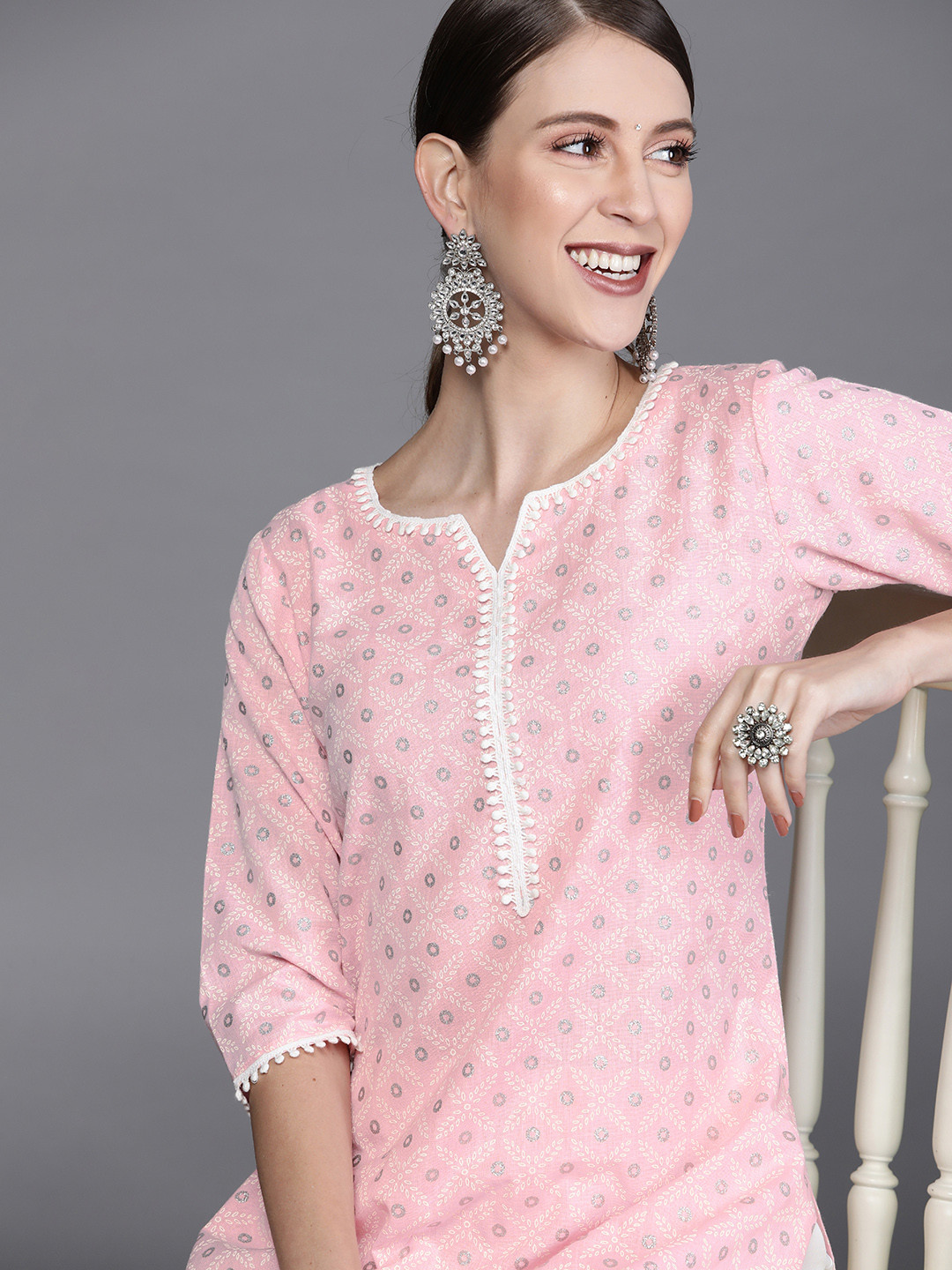 

Libas Women Pink & White Ethnic Motifs Printed Kurta