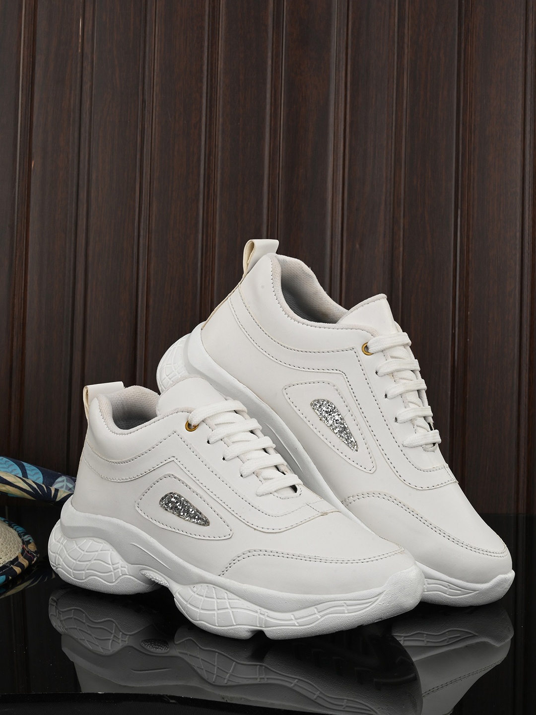 

AfroJack Women White Synthetic Leather Sneakers