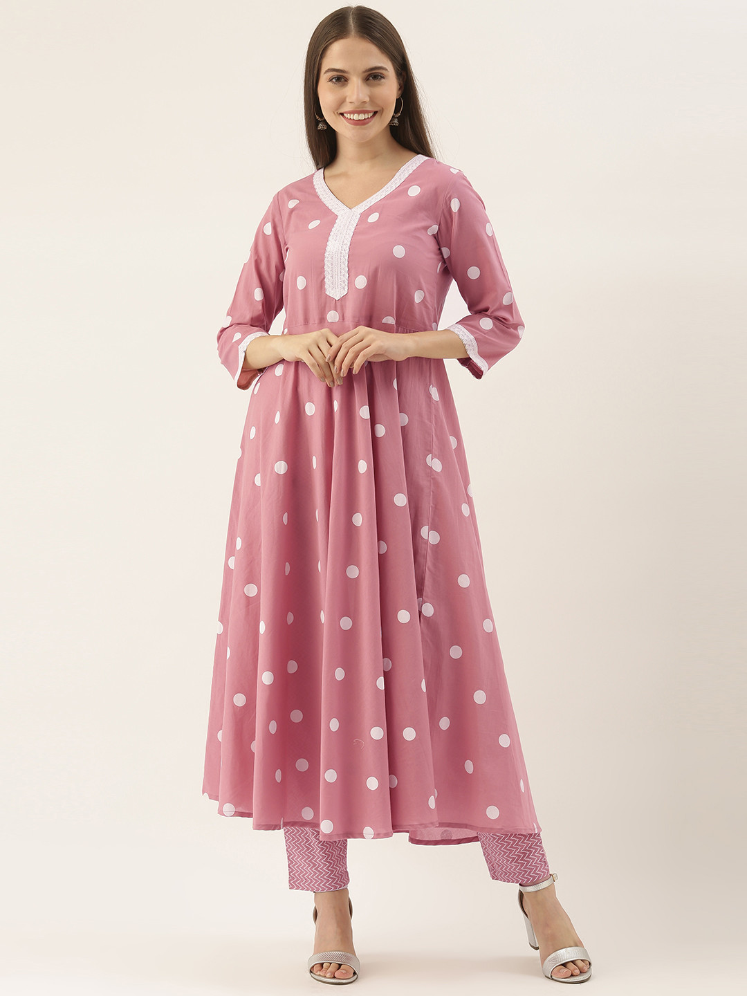 

Varanga Women Mauve Printed Kurta with Trousers