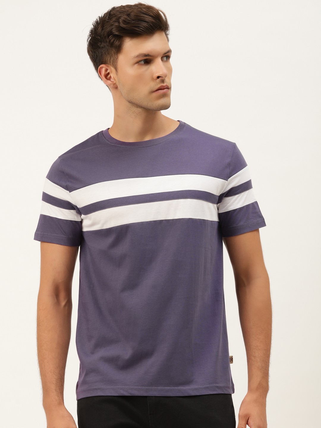 

Rodzen Men Purple Striped T-shirt